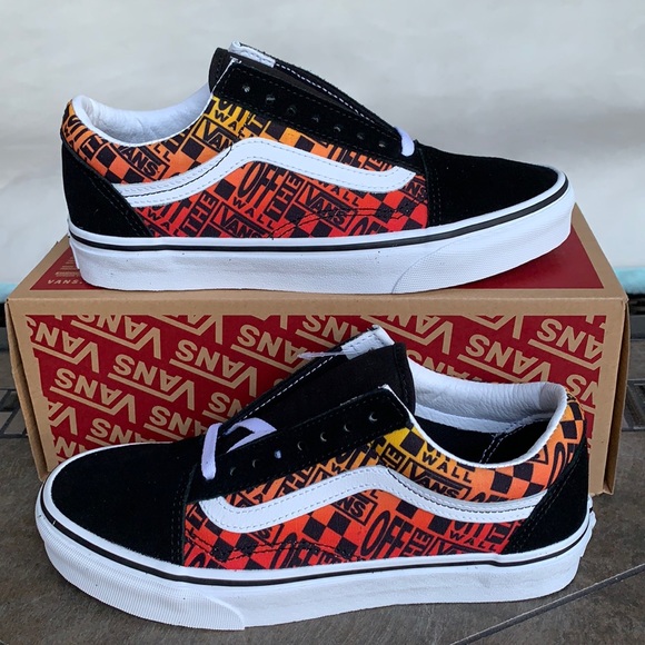 VANS OLD SKOOL LOGO FLAME BLACK/TRUE WHITE WMNS - Picture 4 of 14